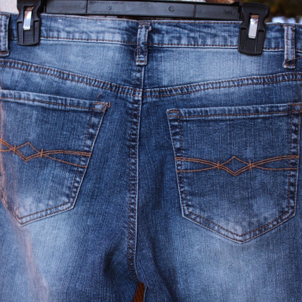 Jeans - Picture 6 of 7